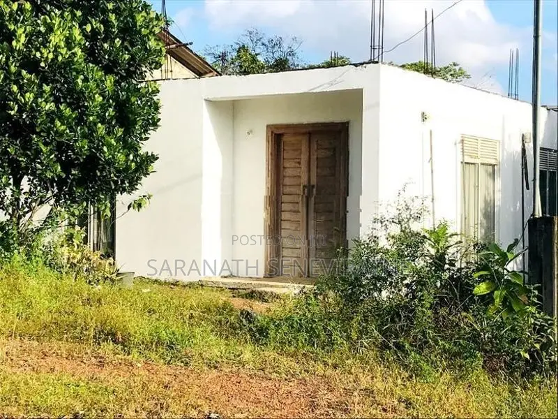 House in Homagama Diyagama With 1st Floor Slab