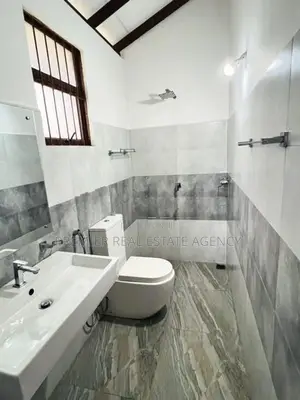 5 Bedroom House For Sale In Kandana