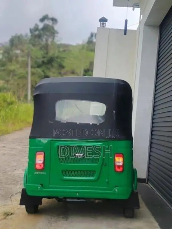 Bajaj RE 2026