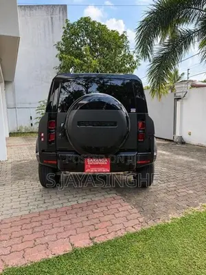 Land Rover Defender 110 X Dynamic SE 2025