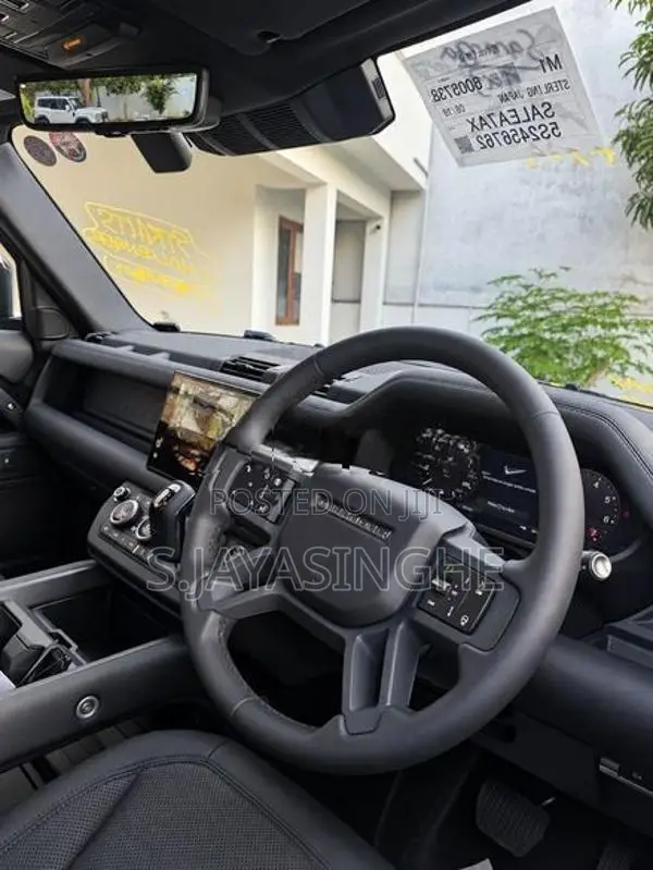 Land Rover Defender 110 X Dynamic SE 2025