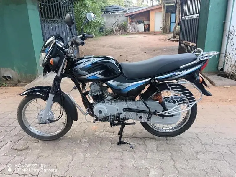 Bajaj CT100 2020