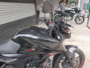 Bajaj Pulsar N160 2024