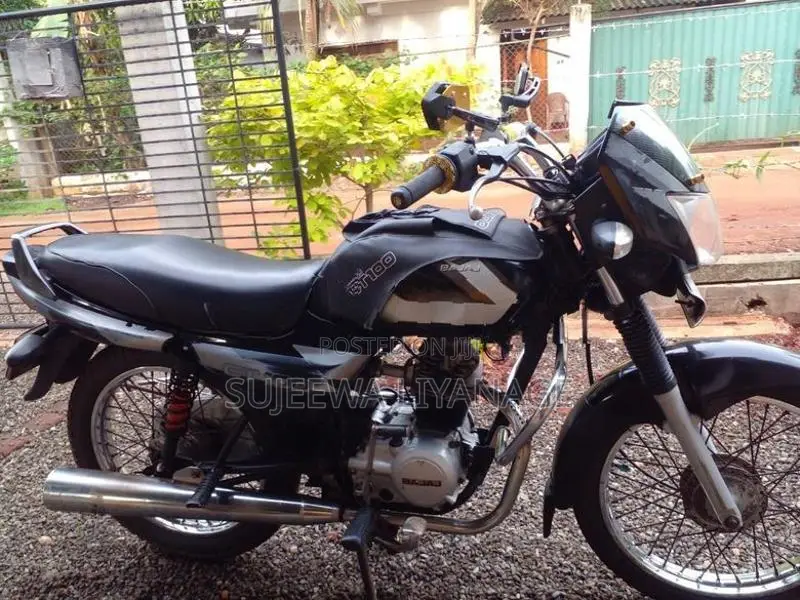 Bajaj CT100 2005