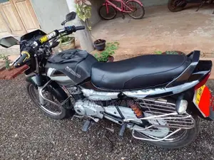 Bajaj CT100 2005