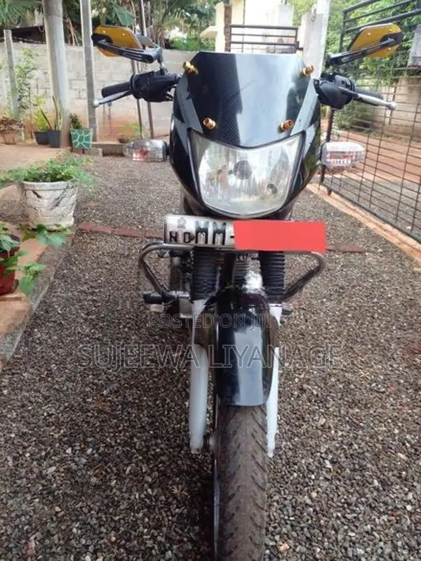 Bajaj CT100 2005