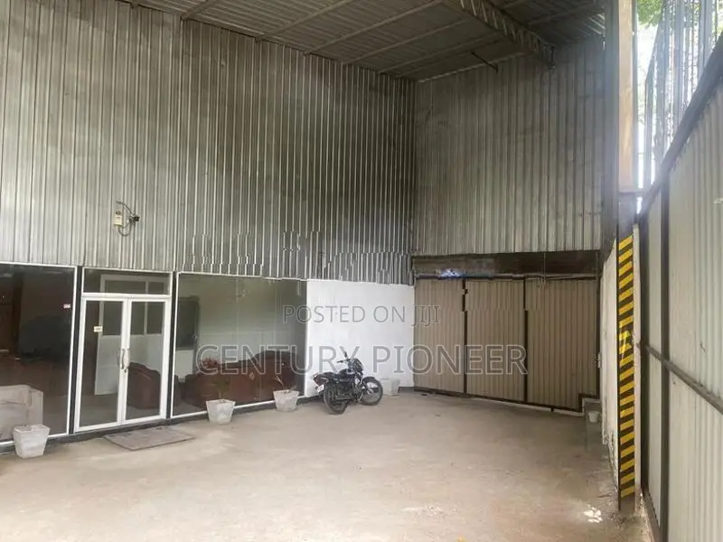 Warehouse For Rent In Talawatugoda