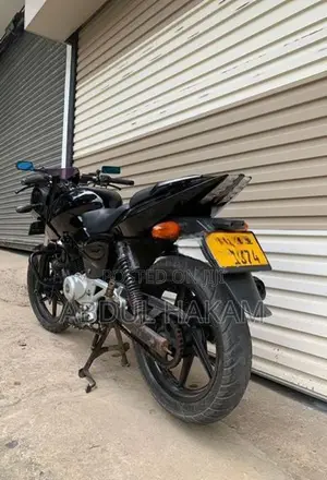 Bajaj Pulsar 180 2011