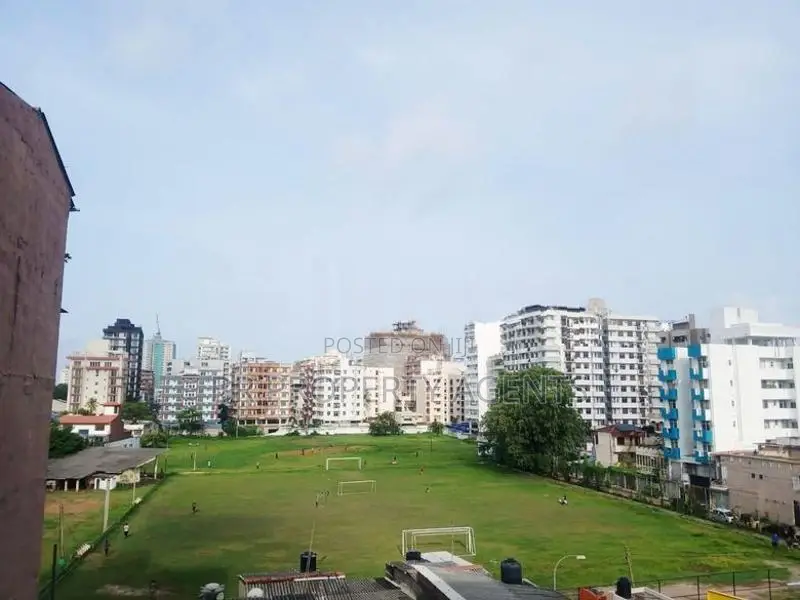 Apartment For Sale In Colombo 06