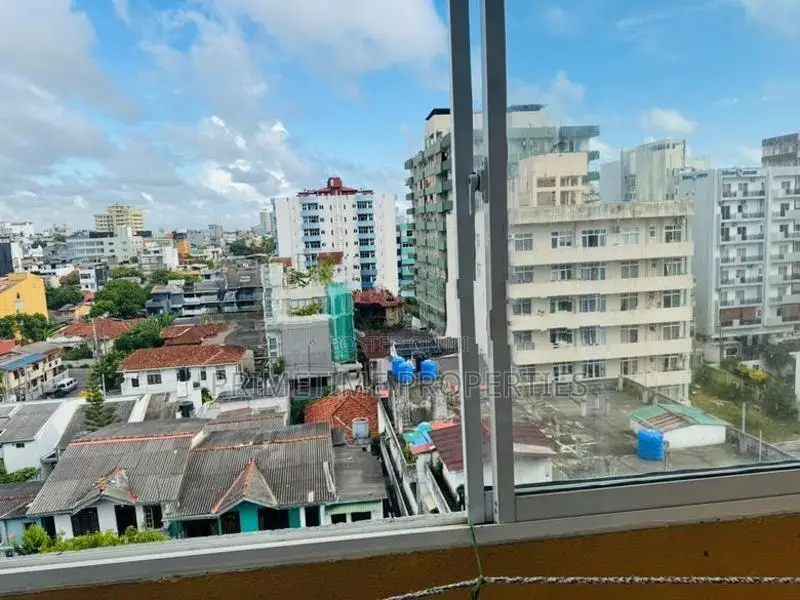 2 Bedroom Apartment With Furniture In Dehiwala