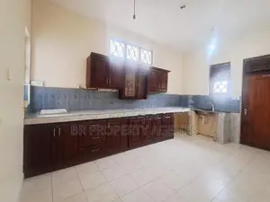 First Floor House For Rent In Mount Lavinia