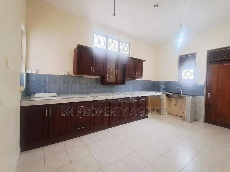 First Floor House For Rent In Mount Lavinia