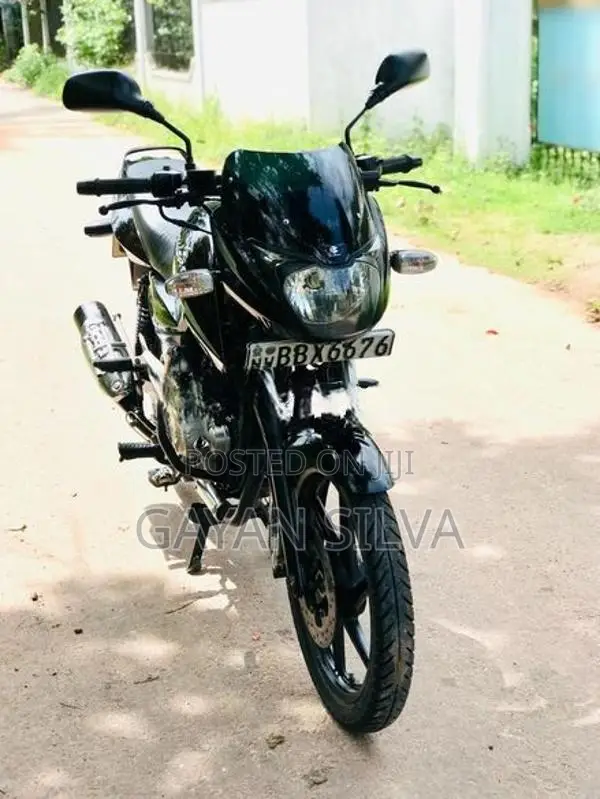 Bajaj Pulsar 150 2015