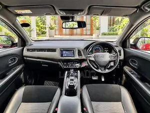 Honda Vezel RS Sensing 2017