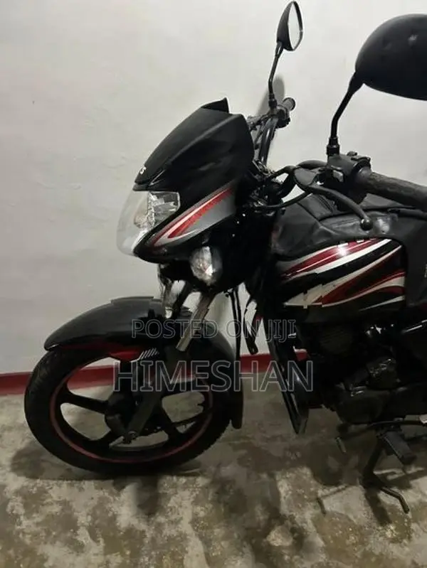 TVS Metro 2016