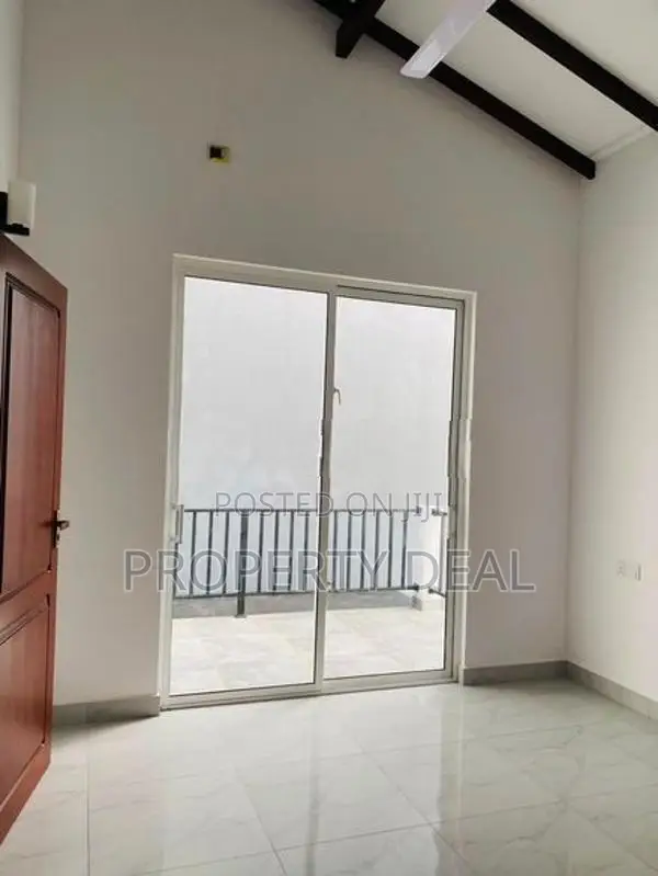 Two-Story Luxury House For Sale IN Kottawa PDH414