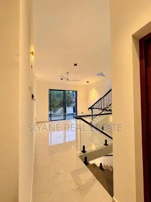 Super Luxury 2 Storey Modern House For Sale In Wattala, Mahabage.