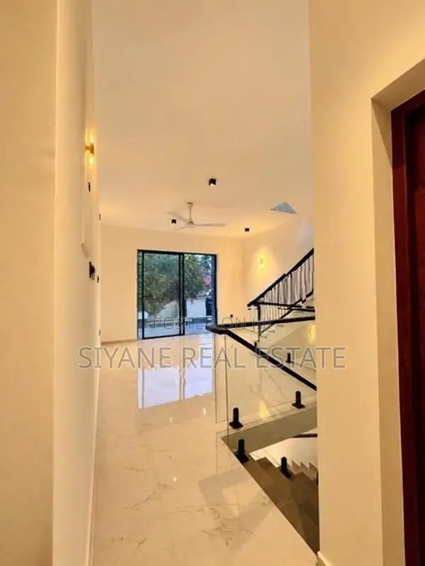 Super Luxury 2 Storey Modern House For Sale In Wattala, Mahabage.