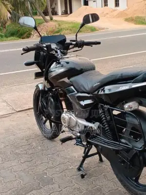 Bajaj Pulsar 150 2017