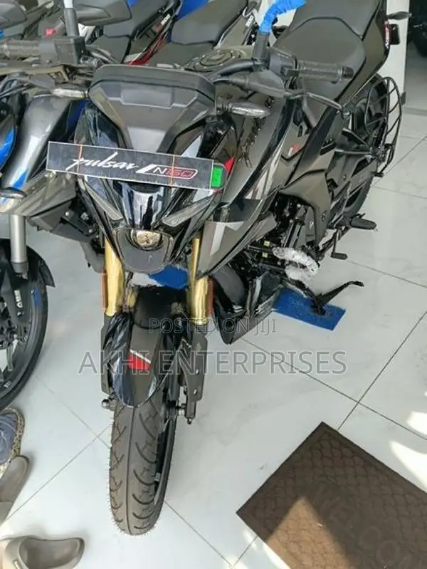 Bajaj Pulsar N160 Premium 2026