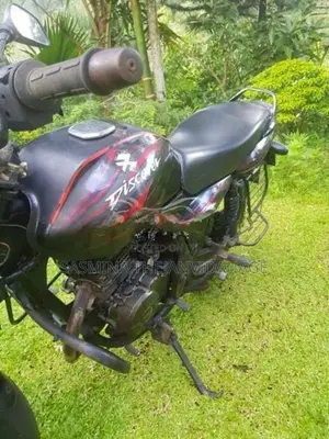 Bajaj Discover 2012
