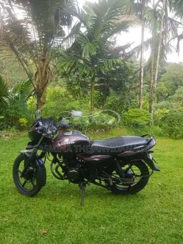 Bajaj Discover 2012