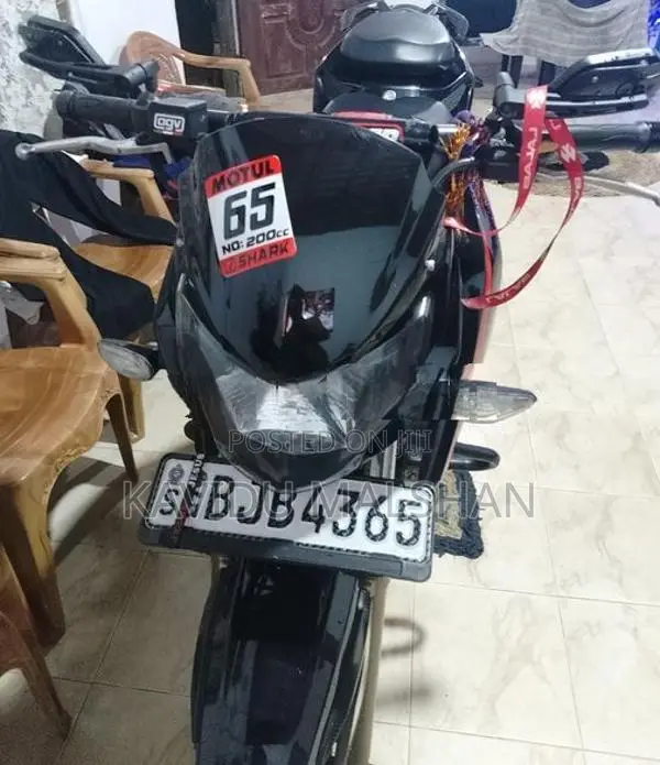 TVS Apache RTR 200 2021