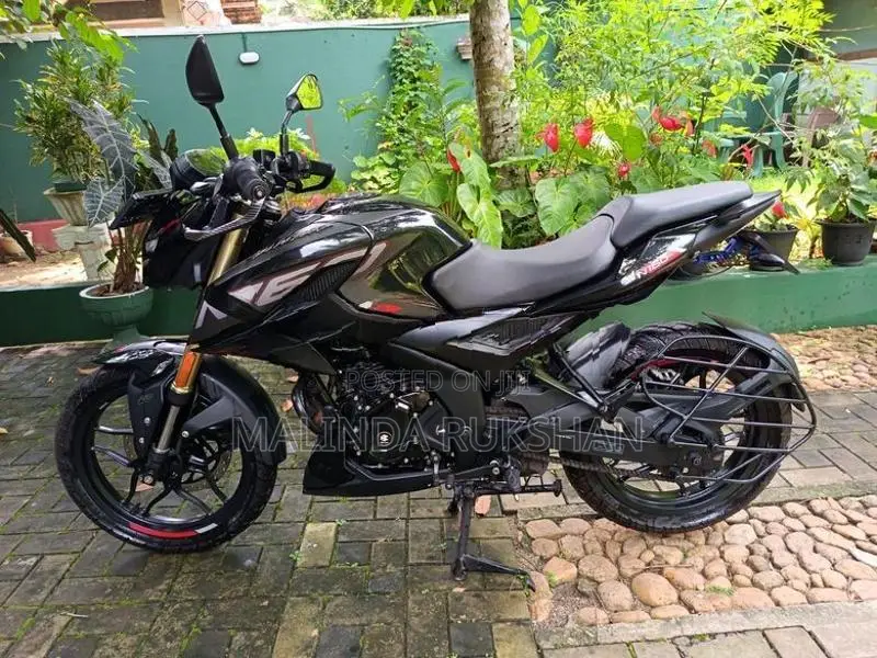 Bajaj Pulsar N160 2025