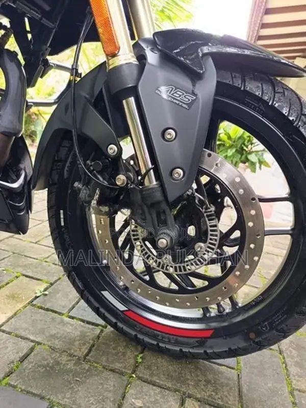 Bajaj Pulsar N160 2025