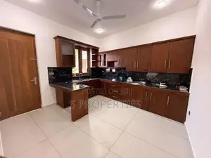 Modern house for rent in Rathmalana