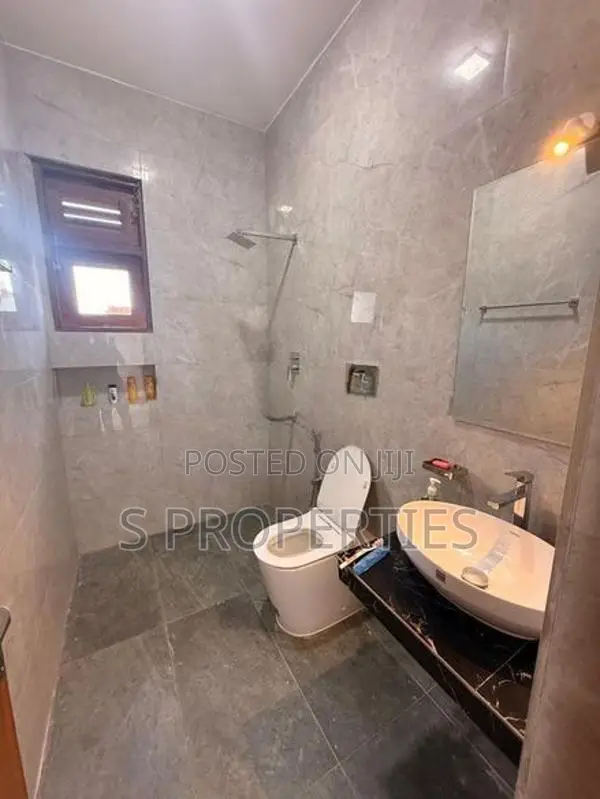 Modern house for rent in Rathmalana