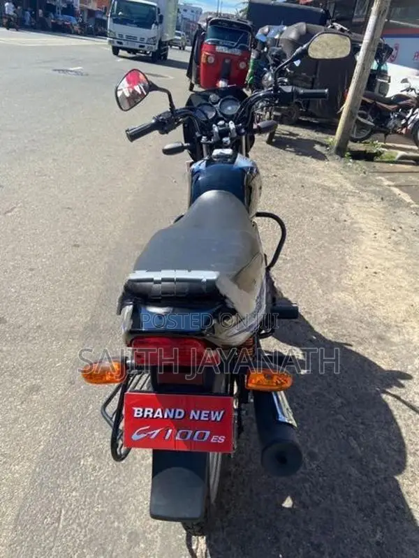 Bajaj CT100 ES 2026
