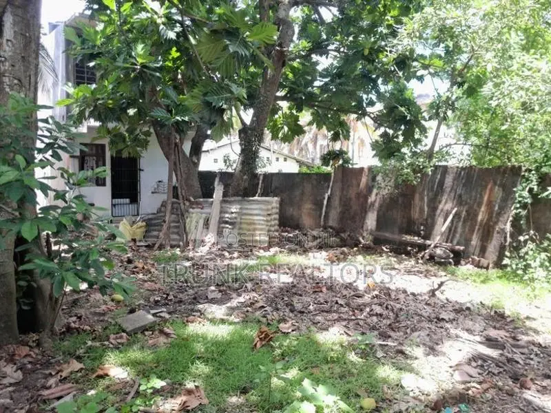 ￭ Mount Lavinia Land With House For Sale (NK11956)
