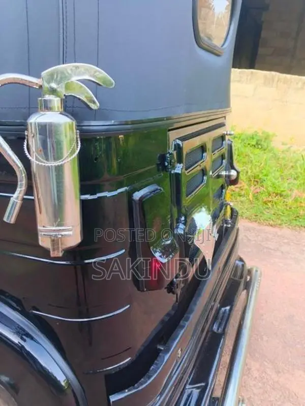 Bajaj RE FL 2015