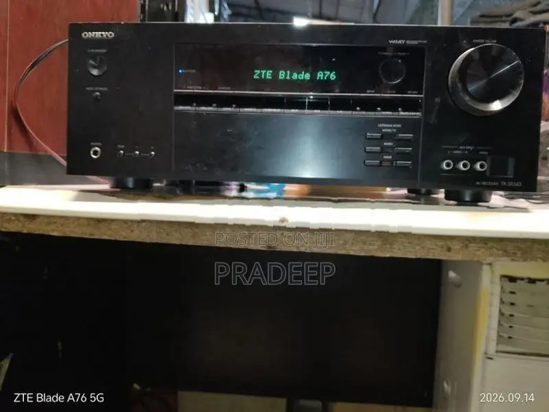 Onkyo Av Receiver - Speakers / sound system