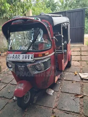 Bajaj RE 2014