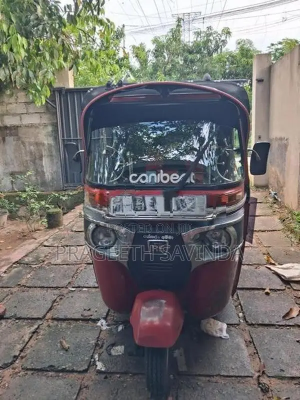 Bajaj RE 2014