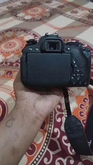 Canon 700D Dslr Camera