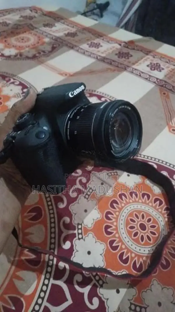 Canon 700D Dslr Camera