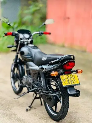 Bajaj Platina 100 2013