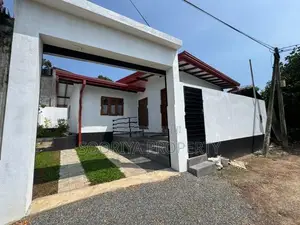 Luxury Brand New House for Sale in Piliyandala