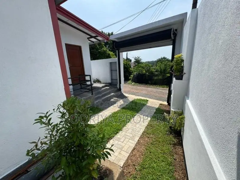 Luxury Brand New House for Sale in Piliyandala