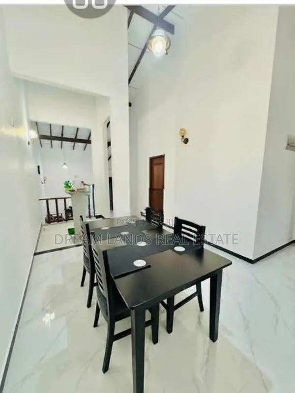 Piliyandala Semi Firnished Brand new House for Rent ( R- 871 )