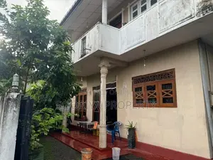 4 Bedroom 2 Story House for Sale in Piliyandala