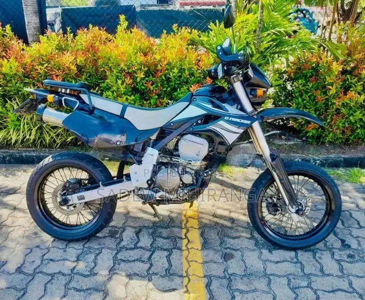 Kawasaki D Tracker 2007