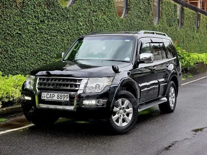 Mitsubishi Montero 2015