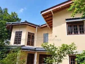 7-Bedroom, 3-Storey House For Sale In Kundasale, Kandy