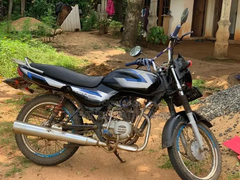 Bajaj CT100 2015