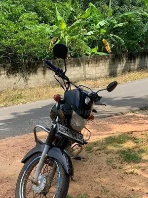 Bajaj CT100 2015
