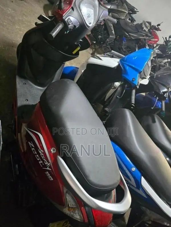 TVS Scooty Zest 2016